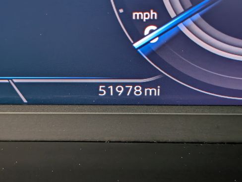 Used 2021 Volkswagen Tiguan SEL image 26