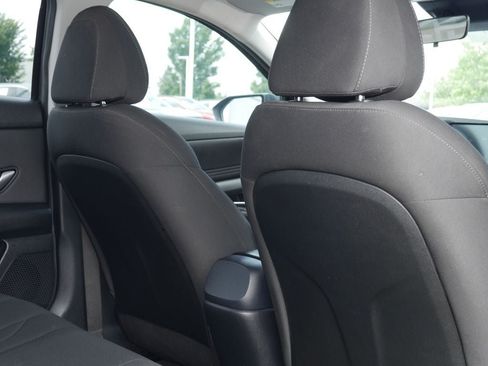 Used 2021 Hyundai Elantra SEL w/ Convenience Package FWD image 23