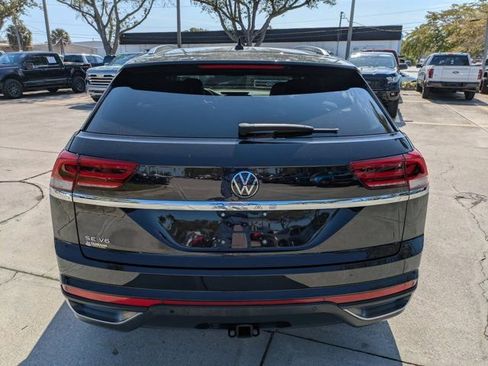 Used 2022 Volkswagen Atlas Cross Sport SE image 5