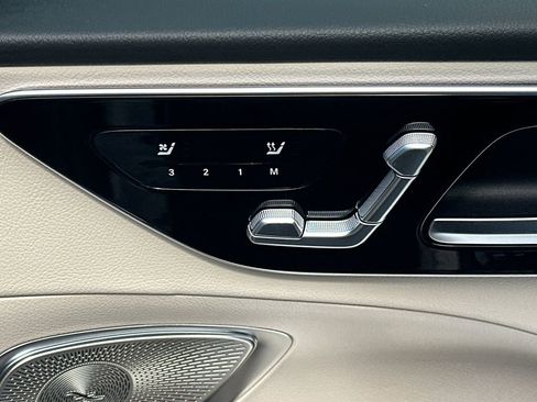 New 2026 Mercedes-Benz C 300 4MATIC Sedan image 17
