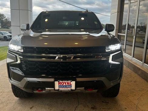 Used 2022 Chevrolet Tahoe Z71 image 3