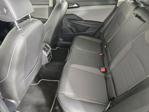 Used 2023 Volkswagen Taos SE FWD image 33