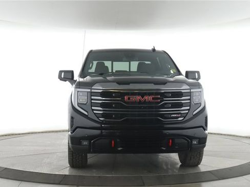 Used 2024 GMC Sierra 1500 AT4 w/ AT4 Preferred Package AWD/4WD image 12