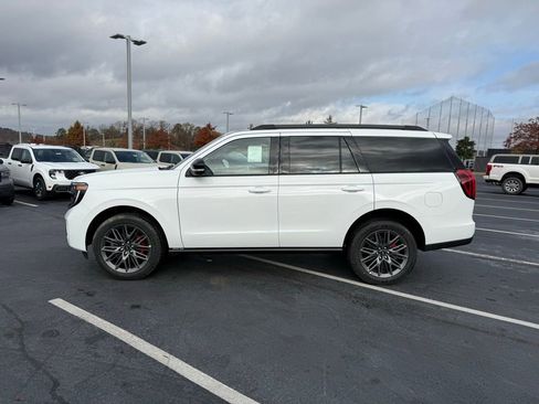 New 2025 Ford Expedition Platinum w/ Stealth Performance Package image 4