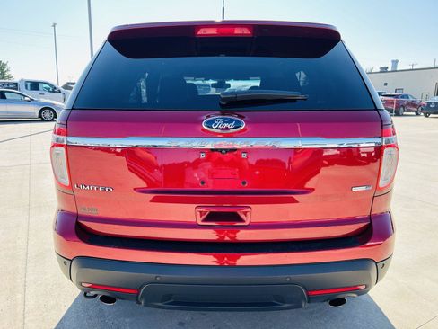 Used 2015 Ford Explorer Limited w/ Equipment Group 302A AWD/4WD image 40