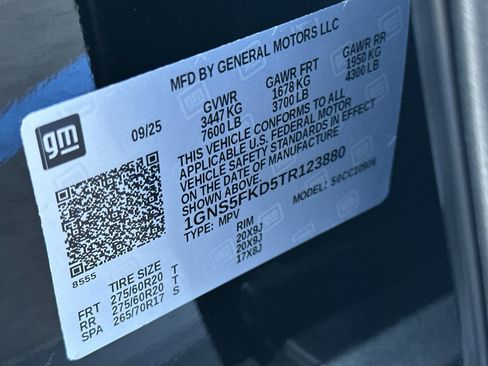 New 2026 Chevrolet Suburban Premier image 32