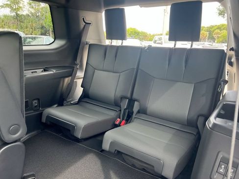 Certified 2025 Lexus GX 550 w/ Accessory Package (31) AWD/4WD image 22