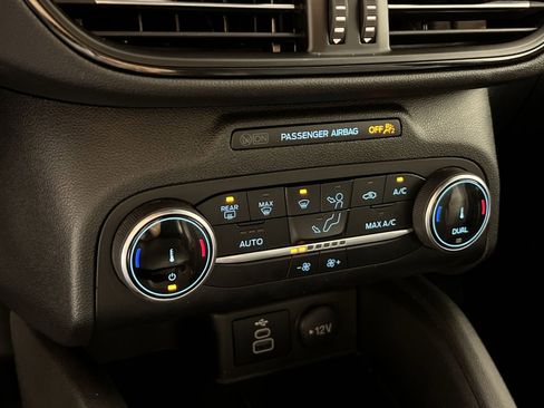 Used 2025 Ford Escape ST-Line image 21