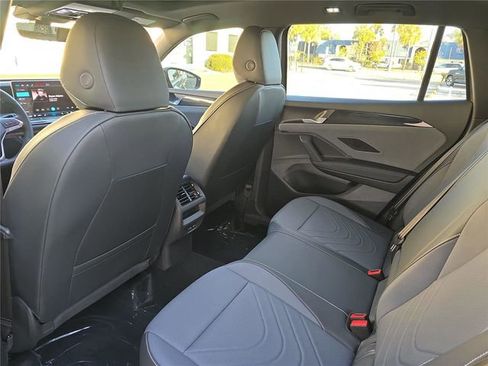 New 2026 Volkswagen Tiguan SE R-Line image 8