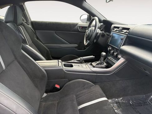Used 2022 Toyota GR86 Premium w/ ALL Weather Mat Package (TMS) RWD image 14