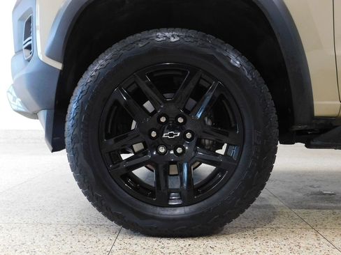 Used 2024 Chevrolet Colorado Trail Boss w/ Safety Package AWD/4WD image 22