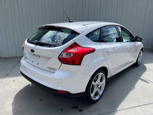 Used 2013 Ford Focus Titanium w/ Titanium Handling Pkg FWD image 3