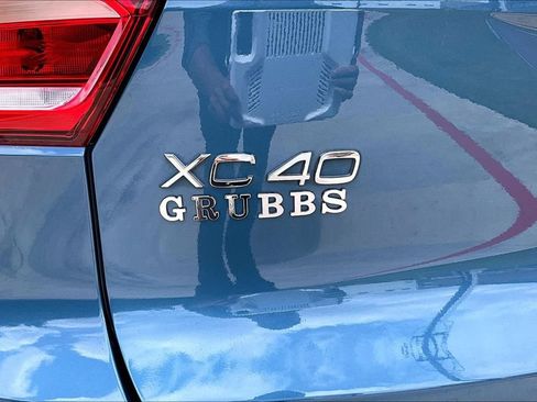 Certified 2024 Volvo XC40 B5 Core AWD/4WD image 43