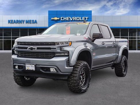Used 2020 Chevrolet Silverado 1500 RST image 3