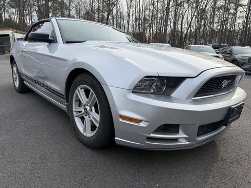 Used 2014 Ford Mustang Convertible w/ Equipment Group 102A image 7