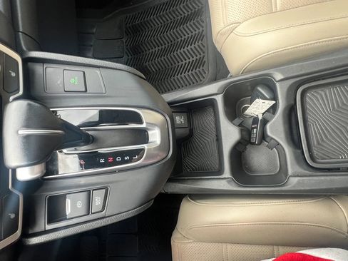 Used 2019 Honda CR-V Touring image 27