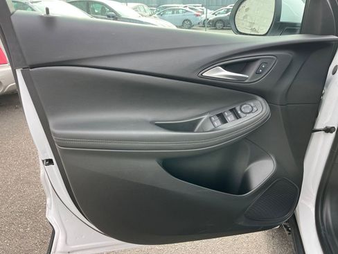 Used 2025 Buick Encore GX Preferred image 20