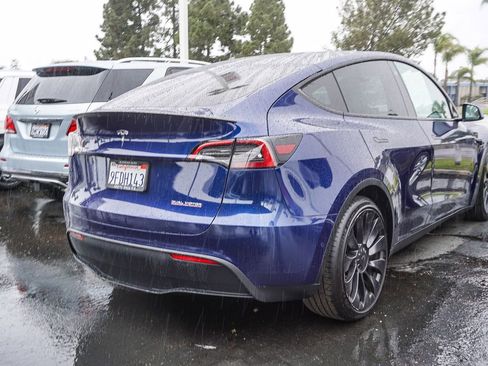 Used 2022 Tesla Model Y Performance AWD/4WD image 5