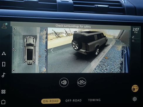 Used 2024 Land Rover Defender 130 X-Dynamic SE image 27