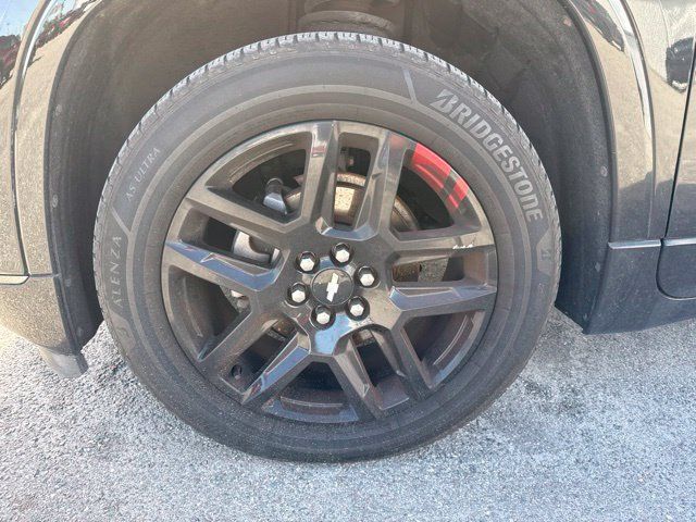 Used 2019 Chevrolet Traverse Premier w/ Redline Edition AWD/4WD image 13