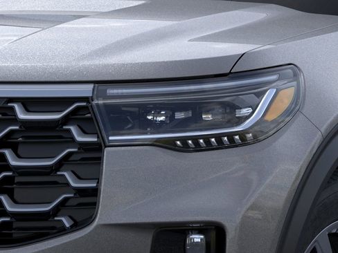 New 2026 Ford Explorer Platinum image 18