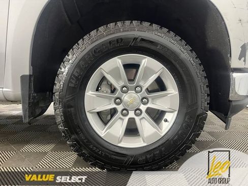 Used 2021 Chevrolet Silverado 1500 LT AWD/4WD image 30