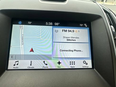 Used 2017 Ford Edge Titanium w/ Technology Package AWD/4WD image 18