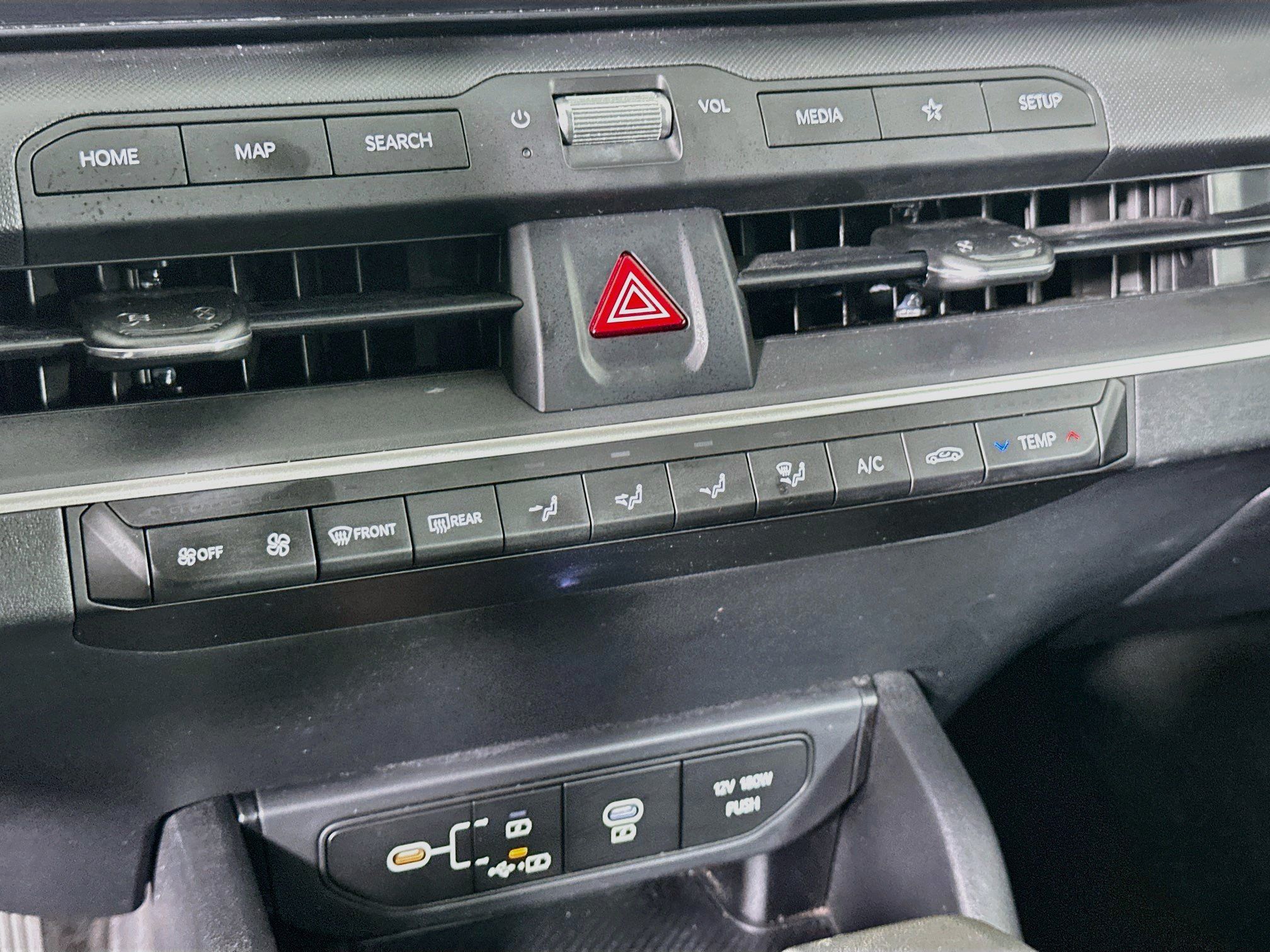 Used 2025 Kia K4 FWD image 23