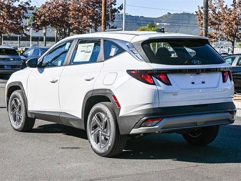 New 2026 Hyundai Tucson Blue SE image 8