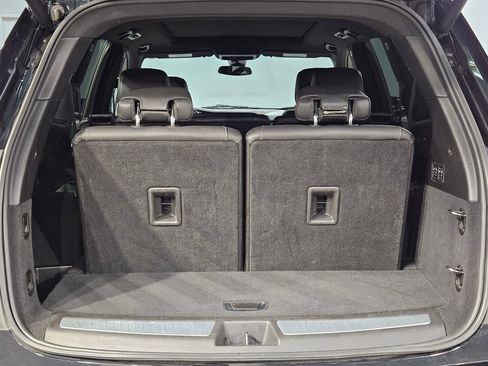 Used 2024 Cadillac XT6 Premium Luxury image 18