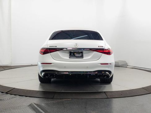 Used 2024 Mercedes-Benz S 63 AMG S w/ Carbon Fiber Exterior Package image 32