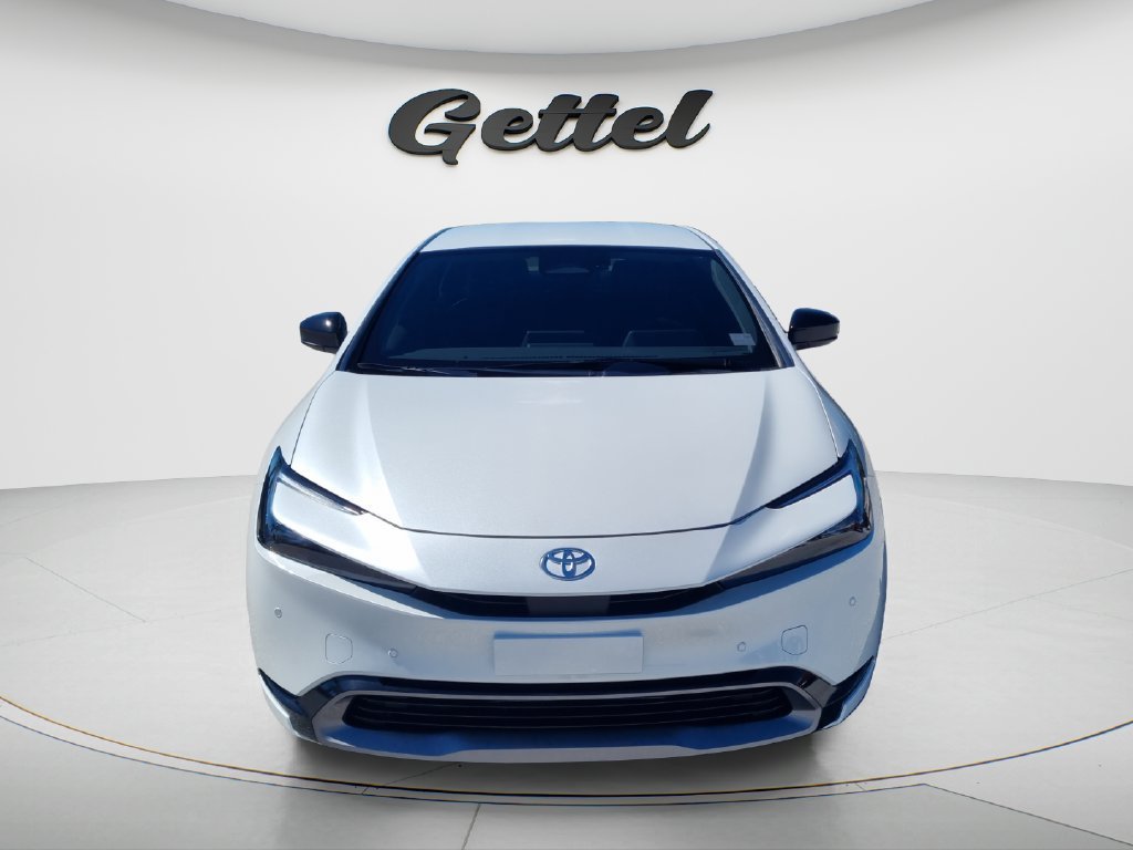 New 2027 Toyota Prius XLE FWD image 2