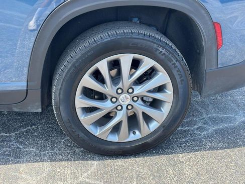 Used 2025 Buick Enclave Preferred FWD image 9