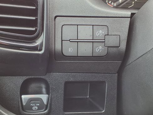 Used 2024 RAM ProMaster 2500 w/ Convenience Group image 14