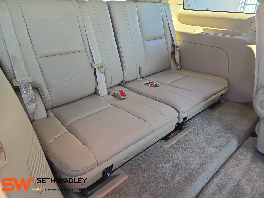 Used 2013 Cadillac Escalade Luxury AWD/4WD image 12