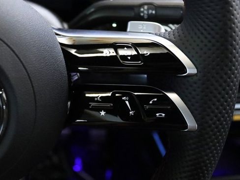 Certified 2025 Mercedes-Benz GLA 250 4MATIC image 5