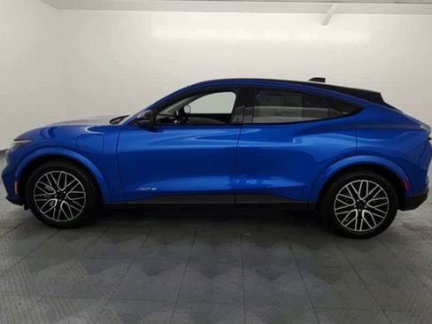 New 2025 Ford Mustang Mach-E Premium image 5