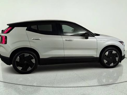 New 2026 Volvo EX30 Plus w/ Protection Package Premier RWD image 8