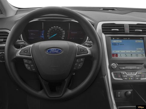 Used 2018 Ford Fusion S FWD image 7