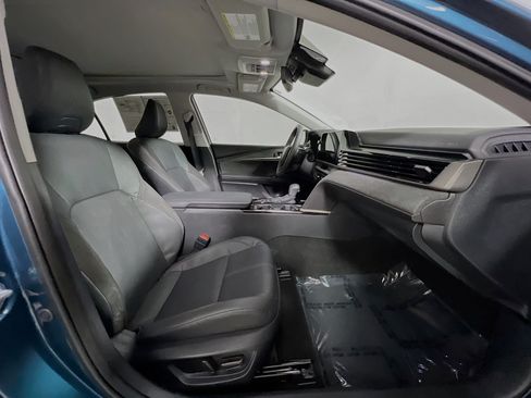 Used 2025 Toyota Camry XLE w/ Premium Plus Package FWD image 31