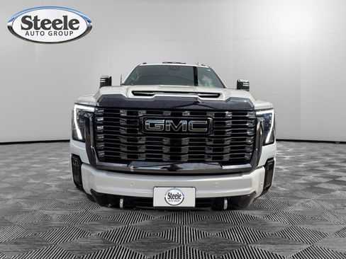 Certified 2024 GMC Sierra 2500 Denali Ultimate w/ Max Trailering Package AWD/4WD image 8