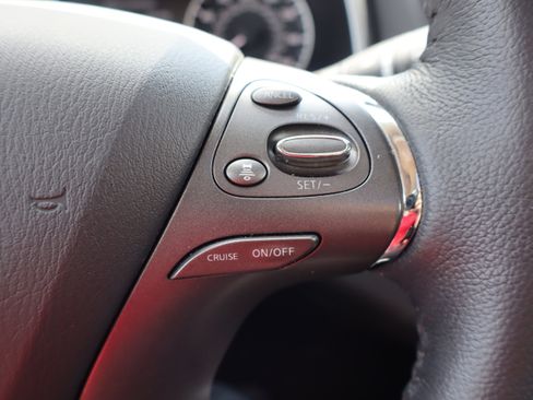 Used 2024 Nissan Murano SL image 17