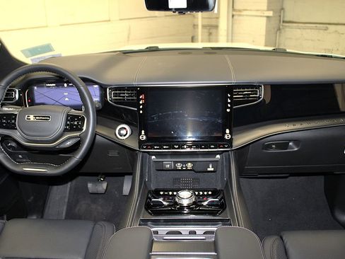 New 2026 Jeep Grand Wagoneer L Summit AWD/4WD image 9