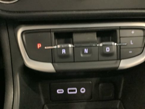 Used 2022 GMC Terrain SLE w/ Driver Convenience Package AWD/4WD image 29