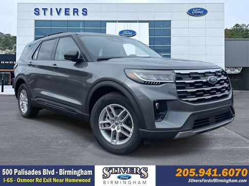 New 2026 Ford Explorer Active w/ Active Comfort Package RWD image 1