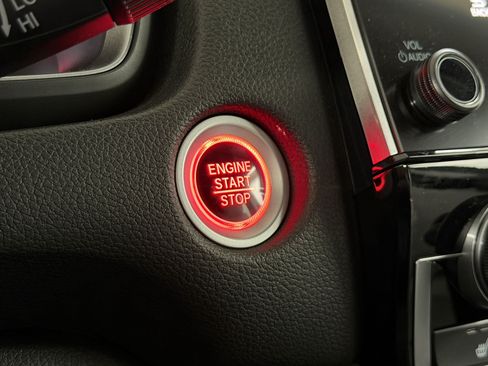 Certified 2019 Honda CR-V EX image 17