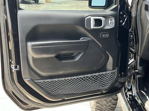 Used 2021 Jeep Wrangler Unlimited Rubicon AWD/4WD image 25