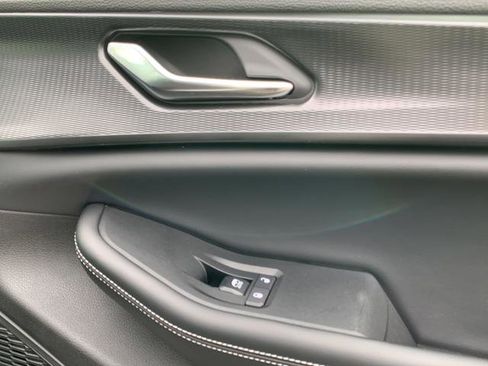 New 2025 Jeep Grand Cherokee L Laredo image 39