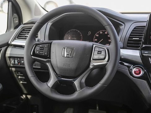 New 2026 Honda Odyssey Touring image 18