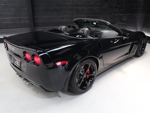 Used 2013 Chevrolet Corvette Grand Sport w/ 3LT Preferred Equipment Group RWD image 25